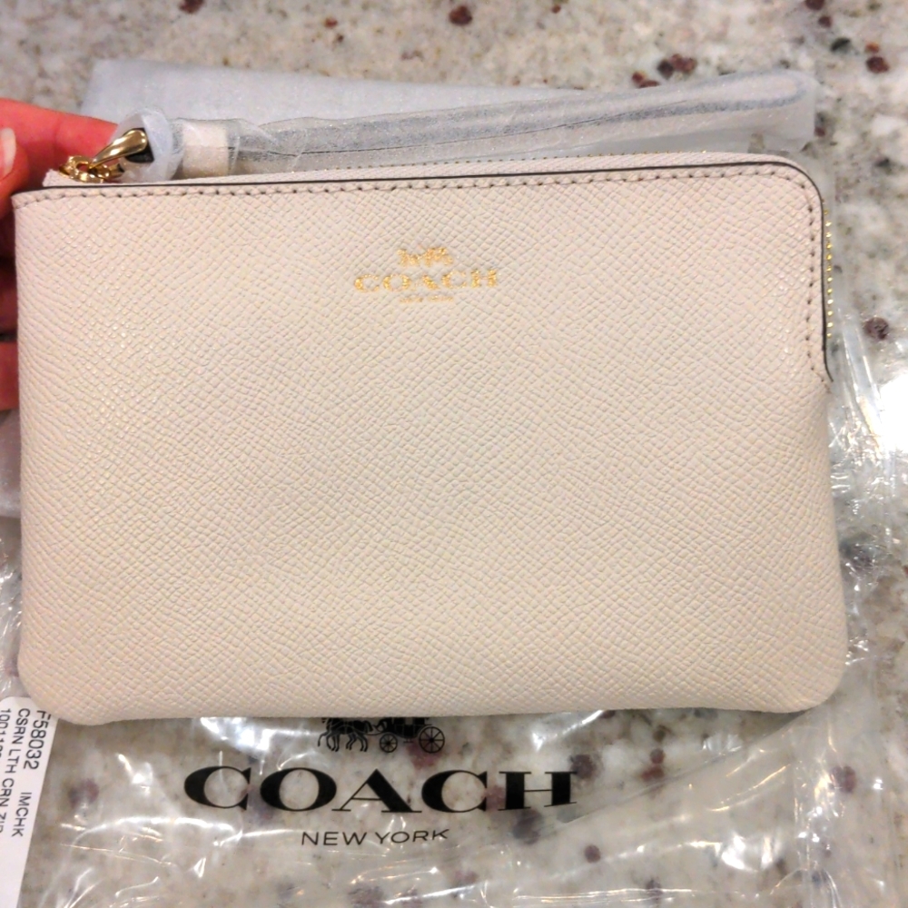 Coach Corner Zip Wristlet Wallet in Chalk/White and Gold